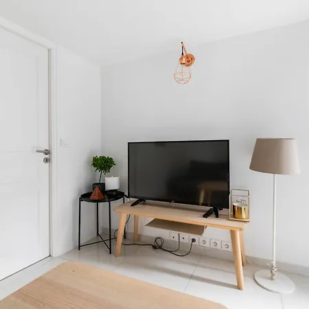 Bel Au Coeur Saint-paul - 4p - 4 Apartment